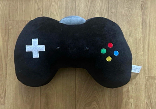 With snuggles gaming game - snuggles,